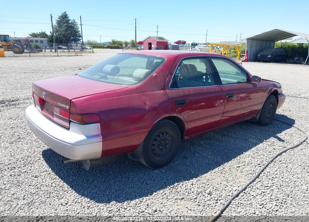 1998 TOYOTA CAMRY LE VIN: 4T1BG22K4WU285619