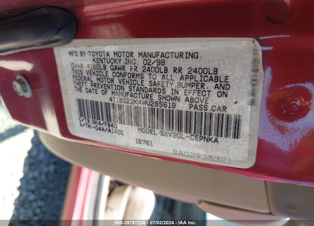 1998 TOYOTA CAMRY LE VIN: 4T1BG22K4WU285619