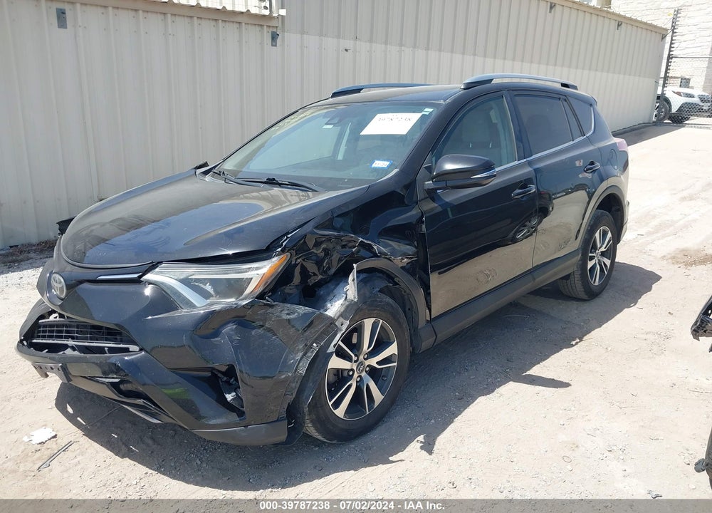 2017 TOYOTA RAV4 XLE VIN: 2T3WFREV2HW341862