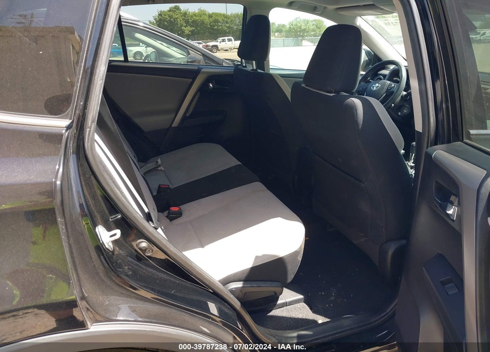 2017 TOYOTA RAV4 XLE VIN: 2T3WFREV2HW341862