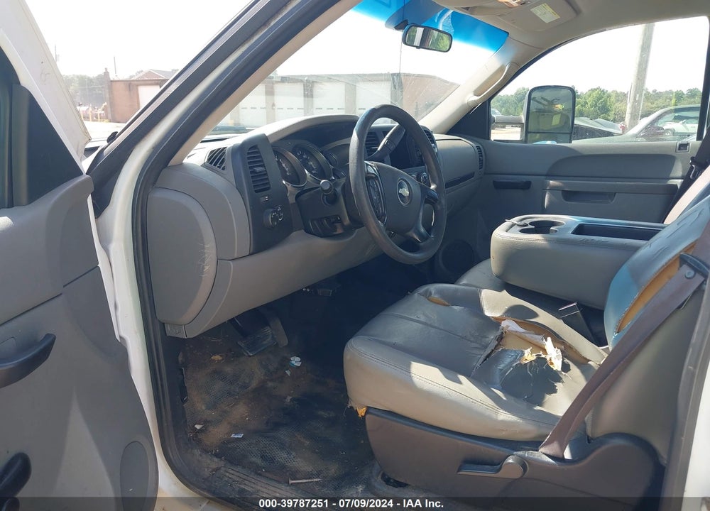2011 CHEVROLET SILVERADO 2500HD WORK TRUCK VIN: 1GB0CVCG5BF259004