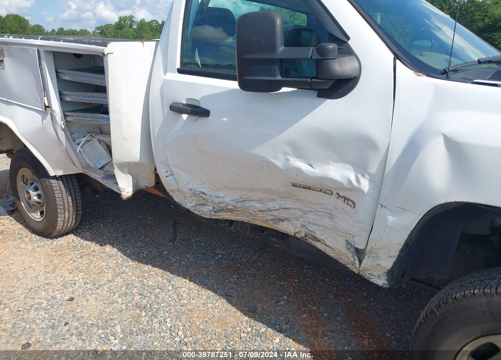 2011 CHEVROLET SILVERADO 2500HD WORK TRUCK VIN: 1GB0CVCG5BF259004