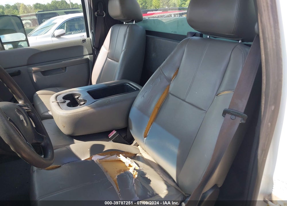 2011 CHEVROLET SILVERADO 2500HD WORK TRUCK VIN: 1GB0CVCG5BF259004