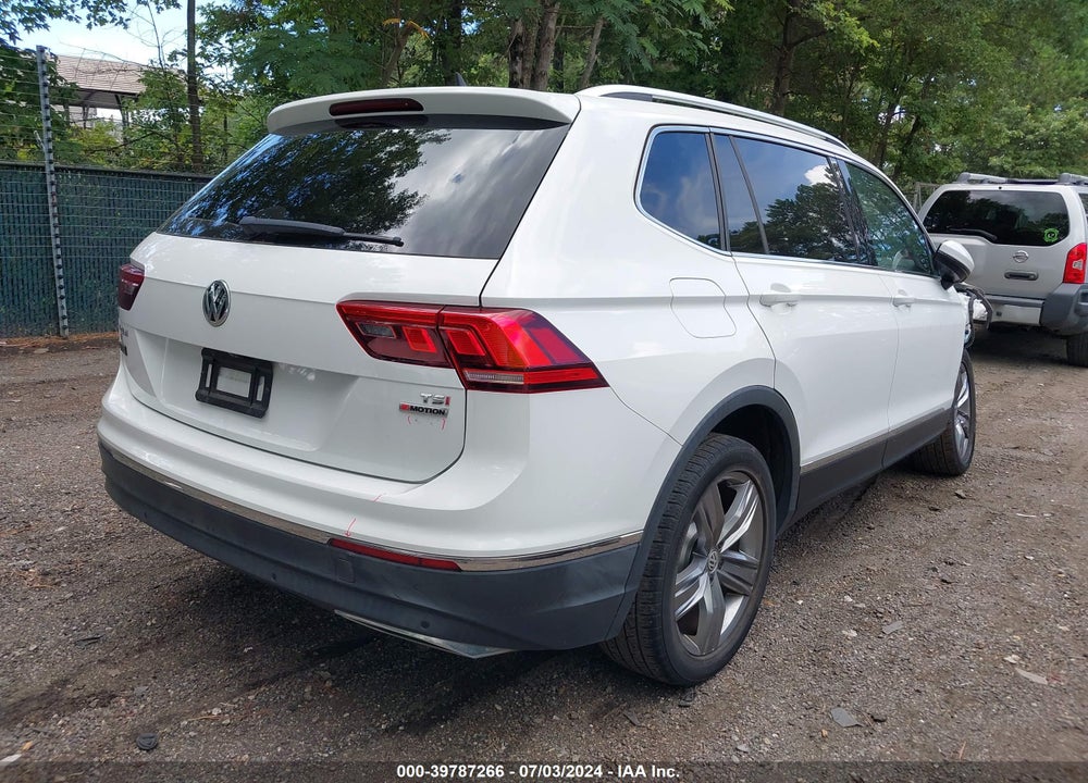 2018 VOLKSWAGEN TIGUAN 2.0T SEL PREMIUM VIN: 3VV4B7AX0JM116069