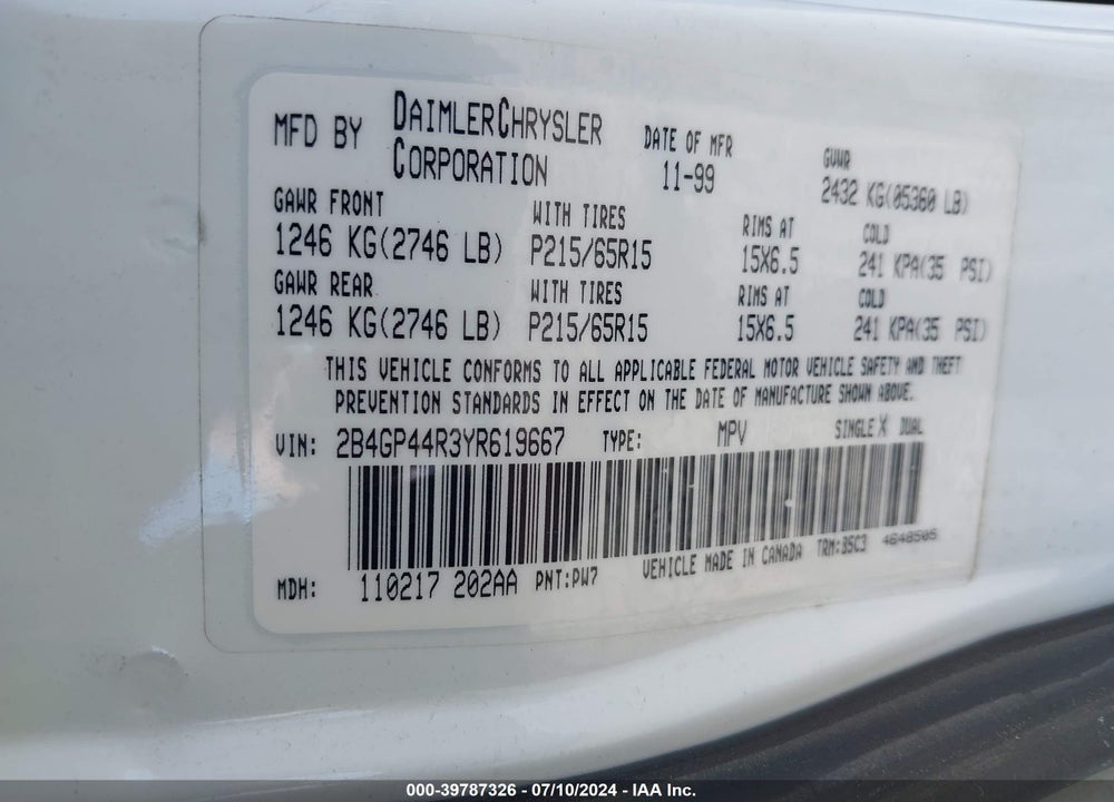 2000 DODGE GRAND CARAVAN VIN: 2B4GP44R3YR619667