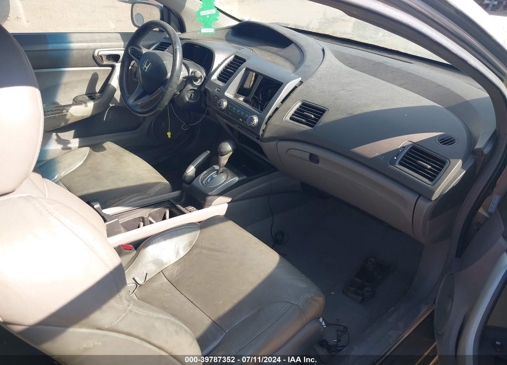 2008 HONDA CIVIC VIN: 2HGFG12948H528477