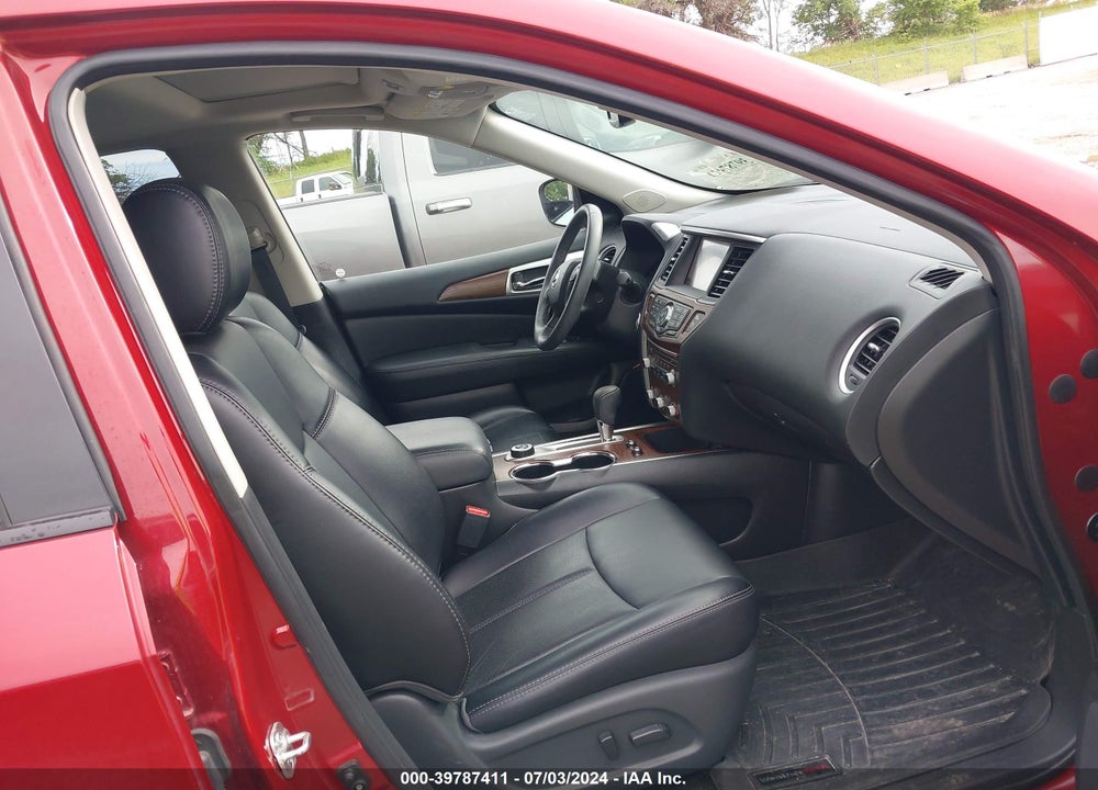 2018 NISSAN PATHFINDER PLATINUM VIN: 5N1DR2MM9JC627565