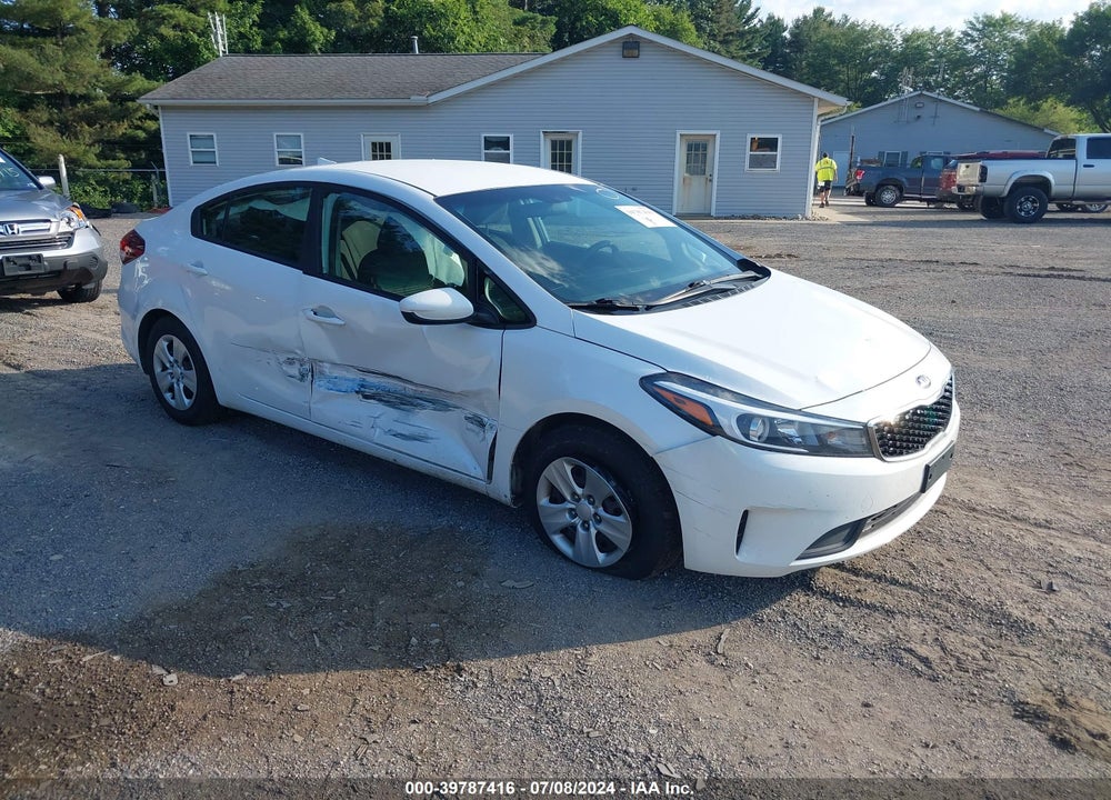 2018 KIA FORTE LX VIN: 3KPFL4A79JE197330