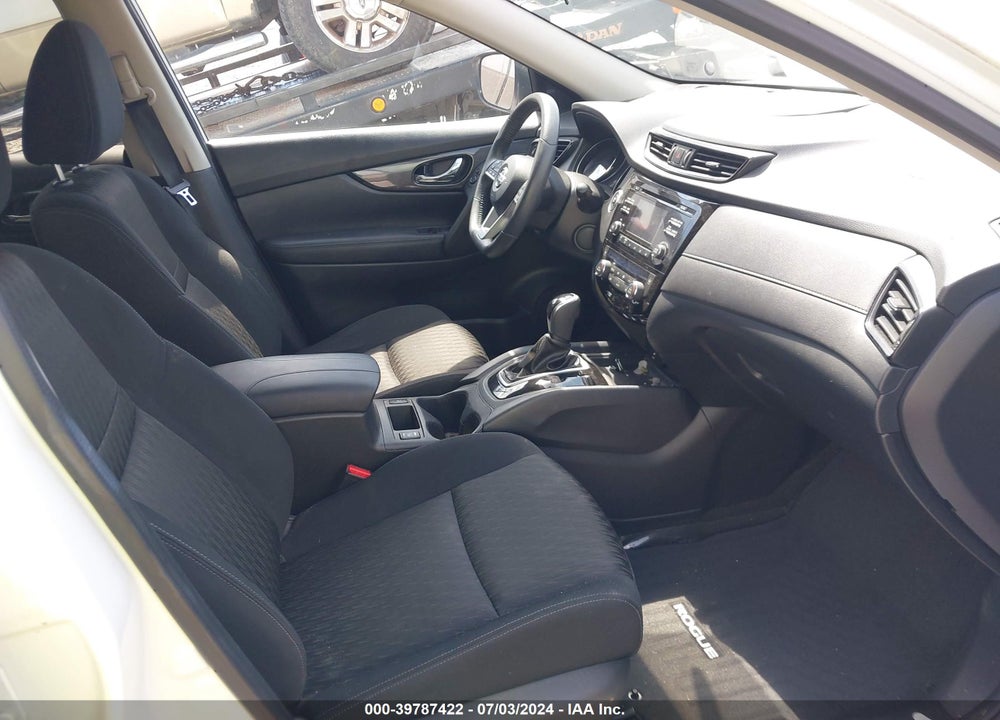 2017 NISSAN ROGUE SV VIN: KNMAT2MV2HP514190