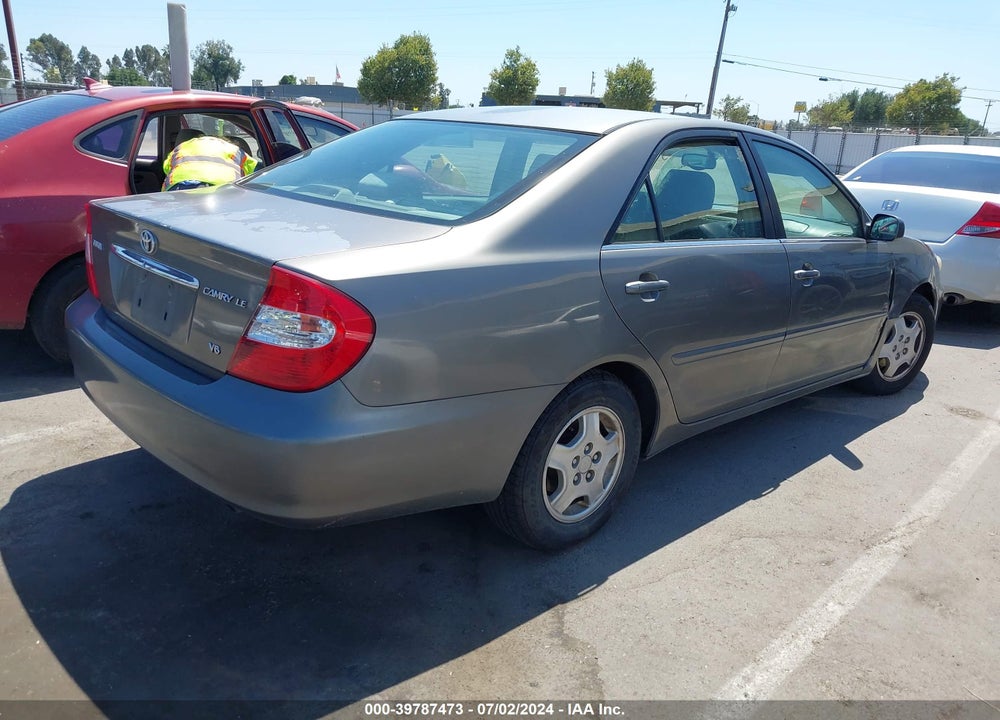 2002 TOYOTA CAMRY LE V6 VIN: 4T1BF30K92U534602
