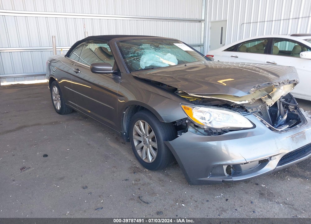 2013 CHRYSLER 200 TOURING VIN: 1C3BCBEG2DN635512