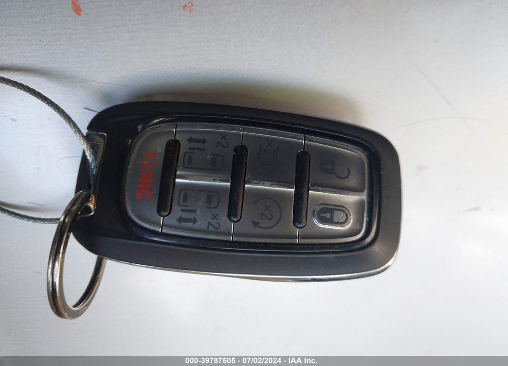 2022 CHRYSLER PACIFICA TOURING L VIN: 2C4RC1BG5NR145742
