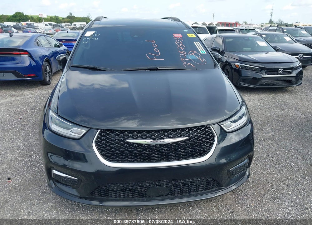 2022 CHRYSLER PACIFICA TOURING L VIN: 2C4RC1BG5NR145742