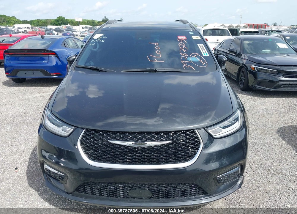 2022 CHRYSLER PACIFICA TOURING L VIN: 2C4RC1BG5NR145742