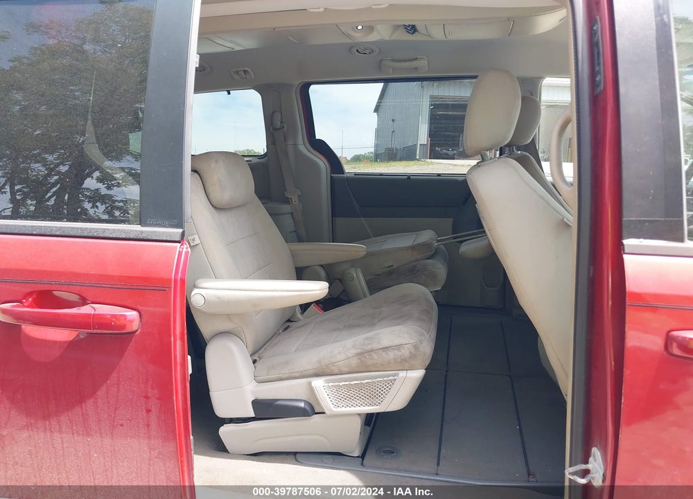 2008 DODGE GRAND CARAVAN SXT VIN: 1D8HN54P48B104002
