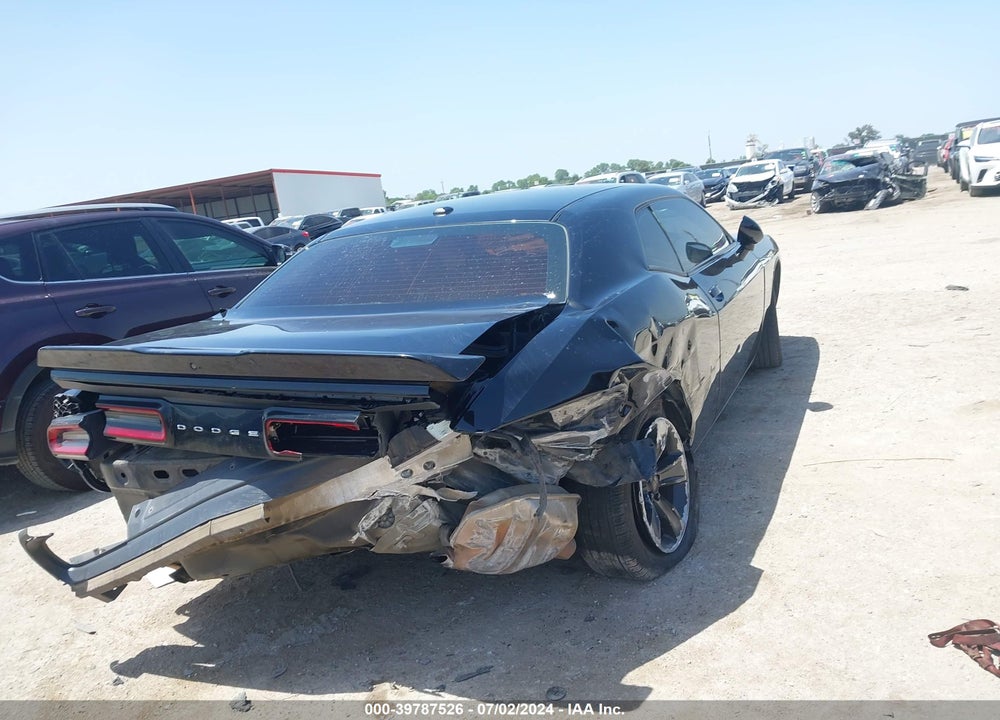 2019 DODGE CHALLENGER SXT VIN: 2C3CDZAG8KH605212