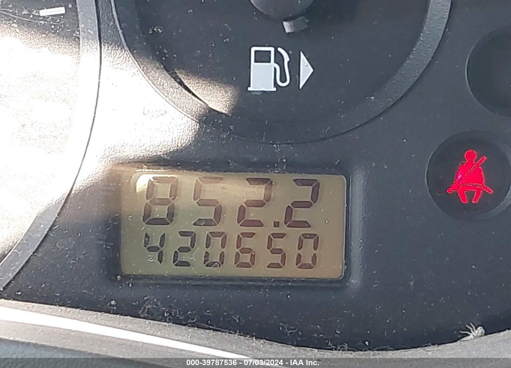 2005 FORD FOCUS ZX4 VIN: 1FAFP34N05W295995