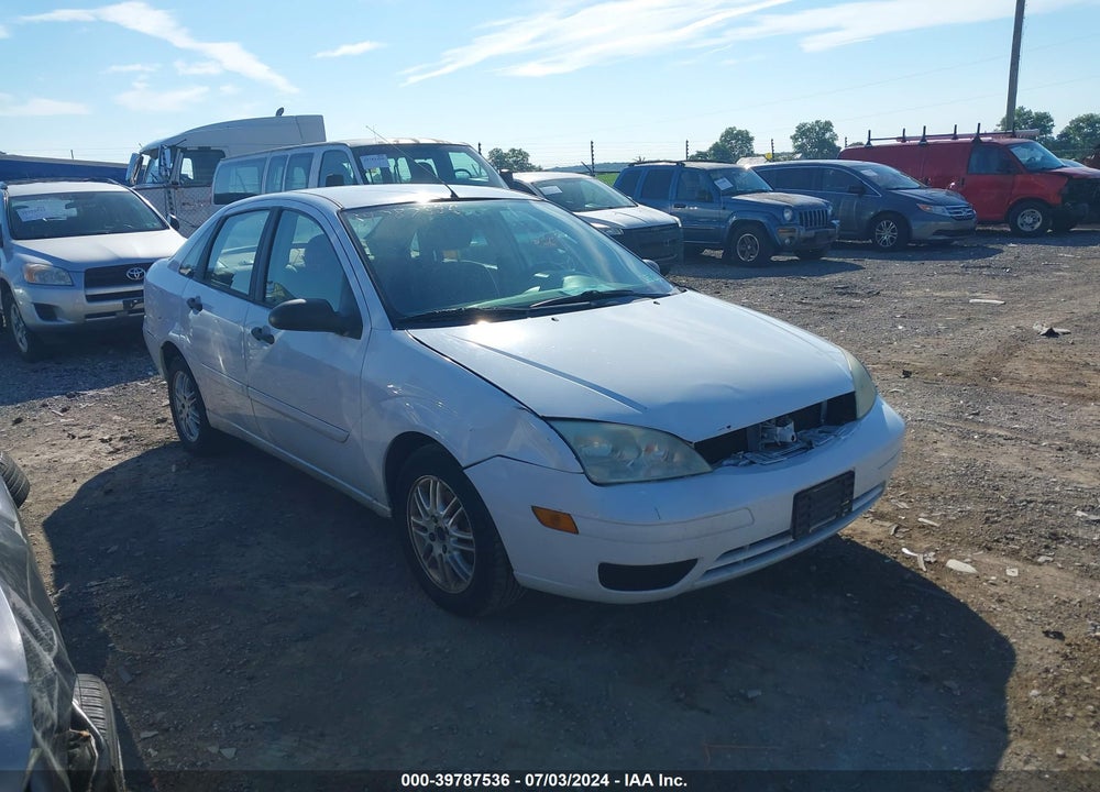 2005 FORD FOCUS ZX4 VIN: 1FAFP34N05W295995
