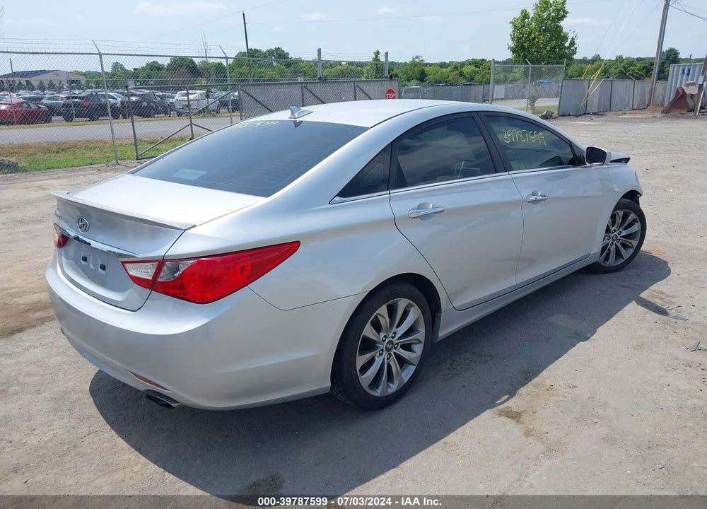 2013 HYUNDAI SONATA SE 2.0T VIN: 5NPEC4AB0DH506165