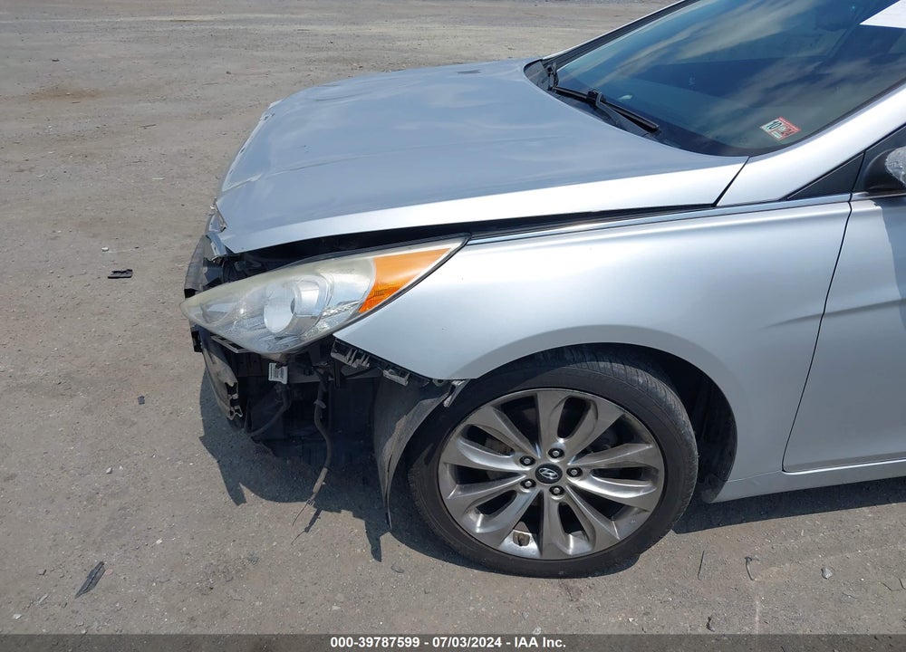 2013 HYUNDAI SONATA SE 2.0T VIN: 5NPEC4AB0DH506165