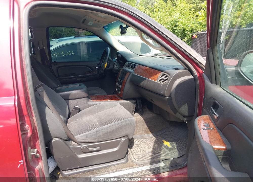 2007 CHEVROLET TAHOE LT VIN: 1GNFC13J27R372044