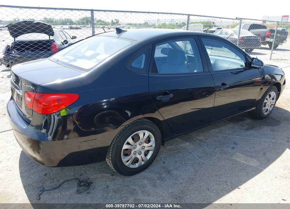 2010 HYUNDAI ELANTRA GLS VIN: KMHDU4AD2AU926954
