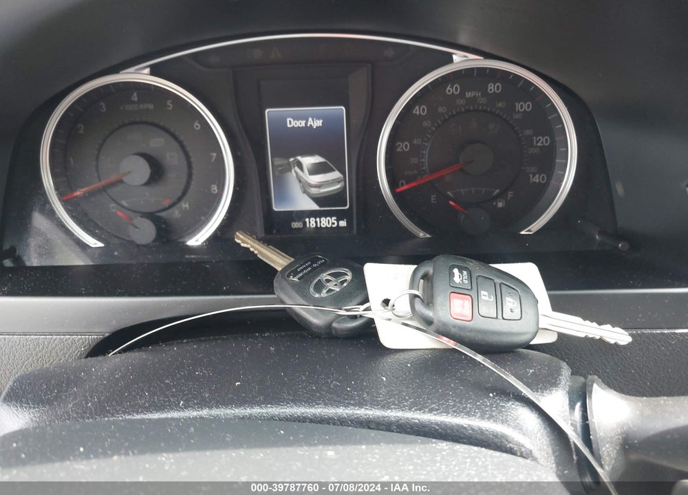 2017 TOYOTA CAMRY SE VIN: 4T1BF1FK3HU753141