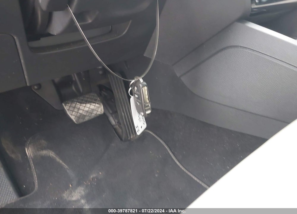 2017 VOLKSWAGEN JETTA 1.8T SPORT VIN: 3VWD17AJ5HM408532