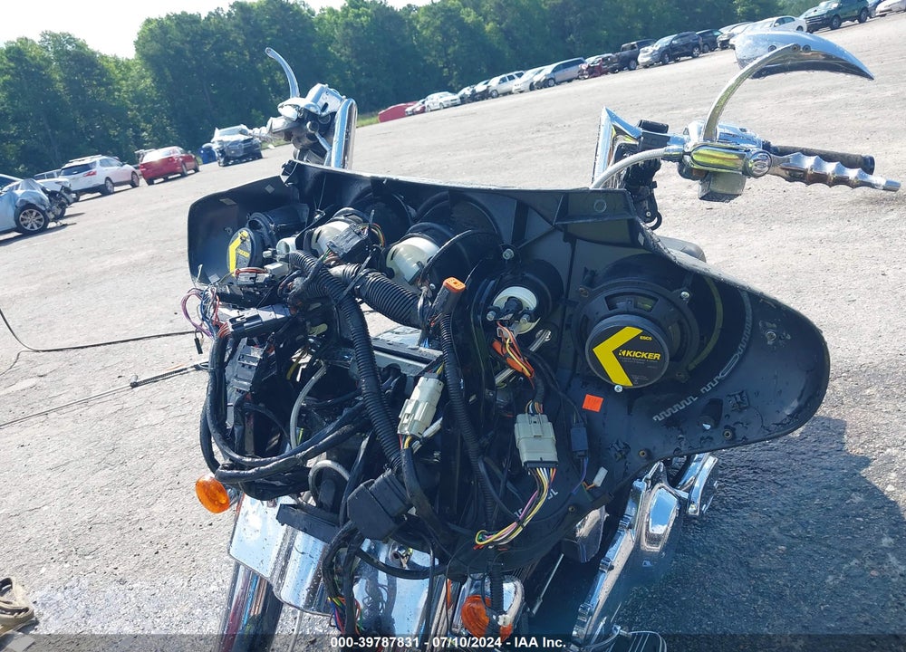 2009 HARLEY-DAVIDSON FLHX VIN: 1HD1KB4309Y645114
