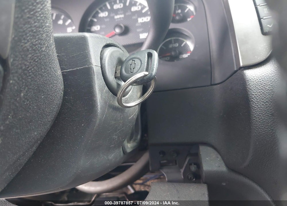 2007 CHEVROLET SUBURBAN 1500 LT VIN: 3GNFC160X7G281025
