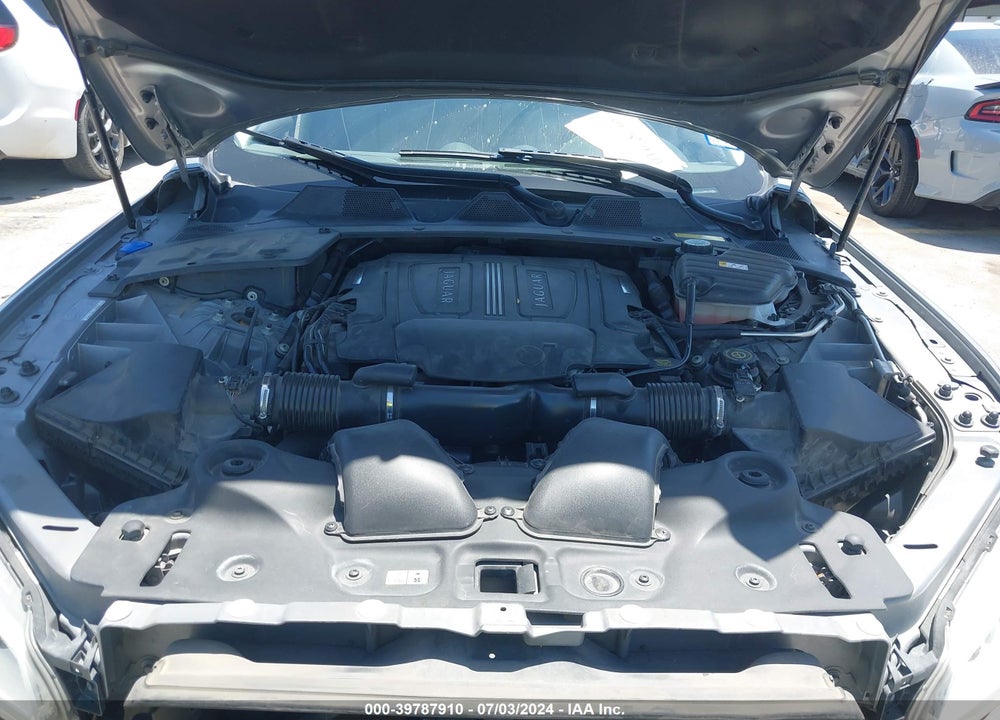 2011 JAGUAR XJ XJL SUPERCHARGED VIN: SAJWA2GE6BMV20608