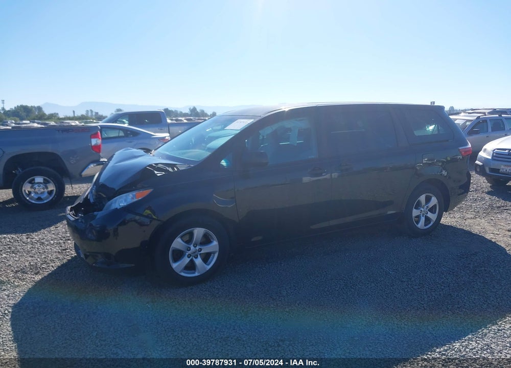 2015 TOYOTA SIENNA L 7 PASSENGER VIN: 5TDZK3DC6FS554978