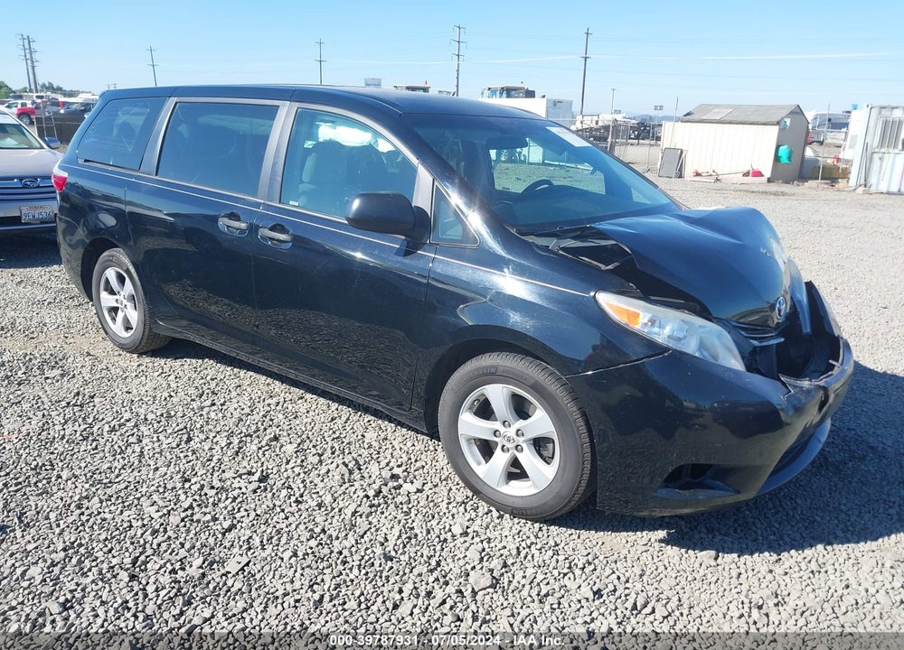 2015 TOYOTA SIENNA L 7 PASSENGER VIN: 5TDZK3DC6FS554978