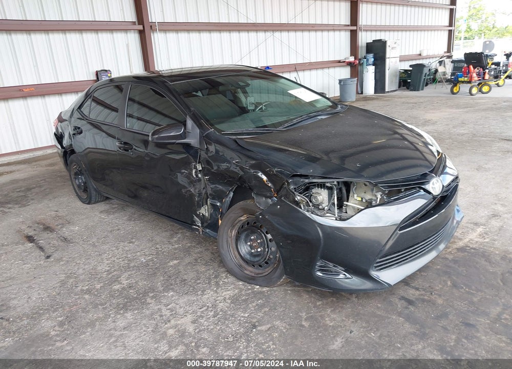 2017 TOYOTA COROLLA LE VIN: 5YFBURHE0HP715976
