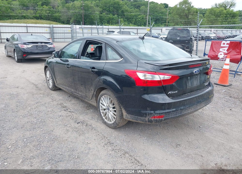 2014 FORD FOCUS TITANIUM VIN: 1FADP3J29EL298607