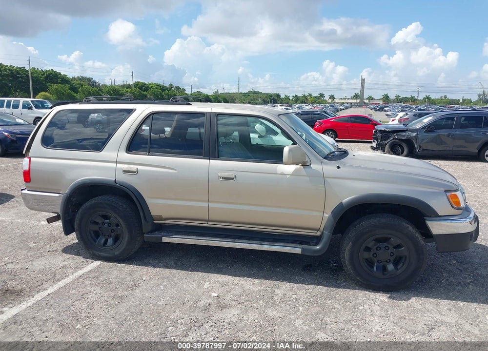 2002 TOYOTA 4RUNNER SR5 V6 VIN: JT3GN86R020227961