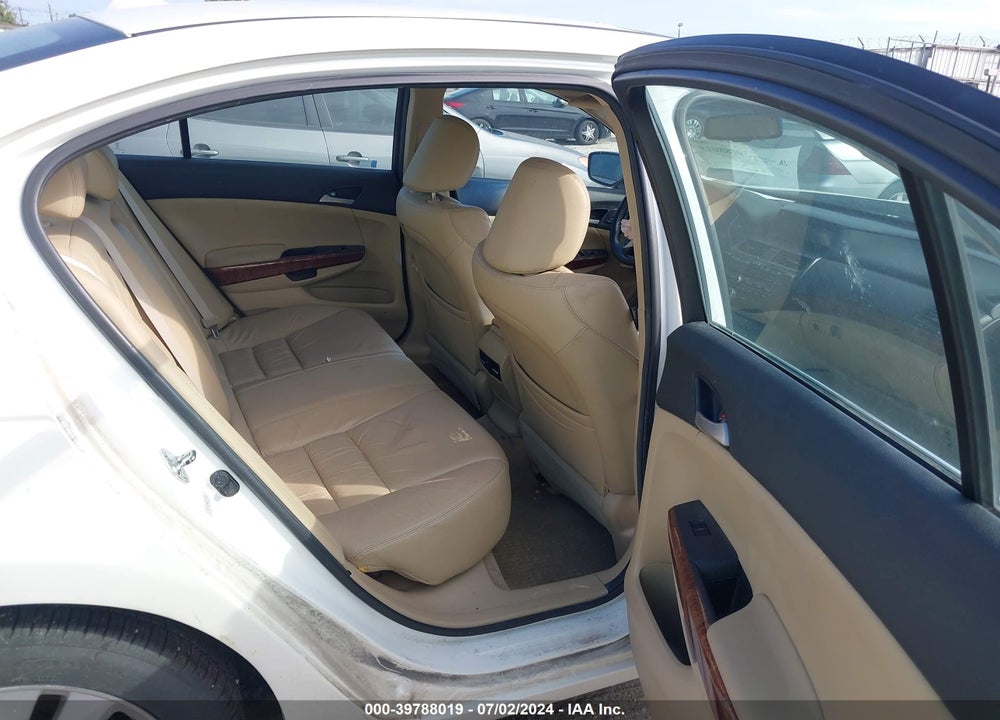 2011 HONDA ACCORD 3.5 EX-L VIN: 5KBCP3F80BB004238