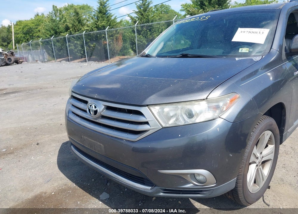 2013 TOYOTA HIGHLANDER LIMITED V6 VIN: 5TDYK3EH4DS135224