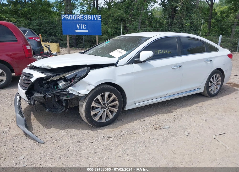 2015 HYUNDAI SONATA SPORT VIN: 5NPE34AF7FH042460