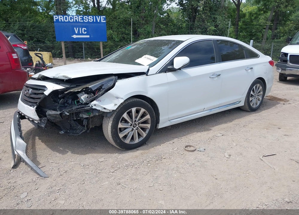 2015 HYUNDAI SONATA SPORT VIN: 5NPE34AF7FH042460