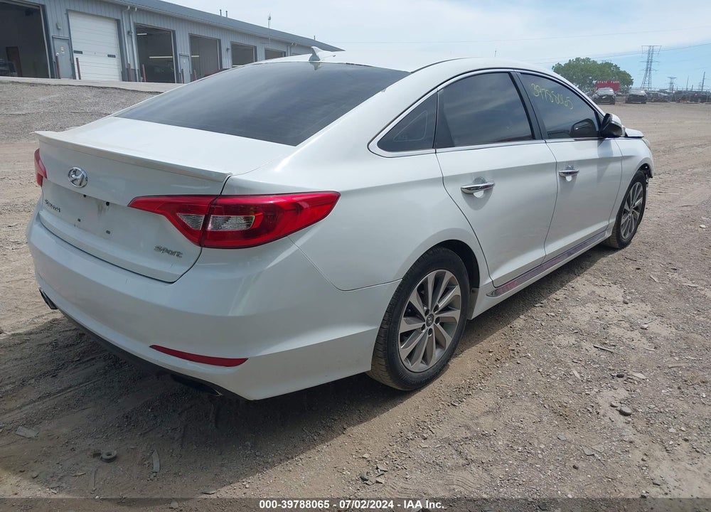 2015 HYUNDAI SONATA SPORT VIN: 5NPE34AF7FH042460