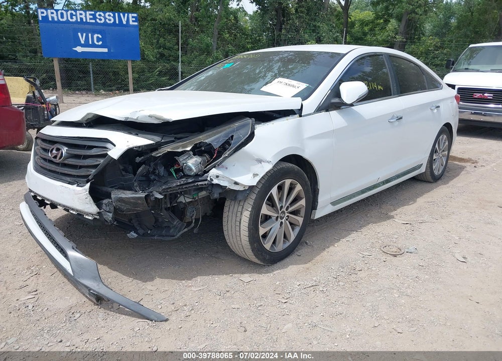 2015 HYUNDAI SONATA SPORT VIN: 5NPE34AF7FH042460