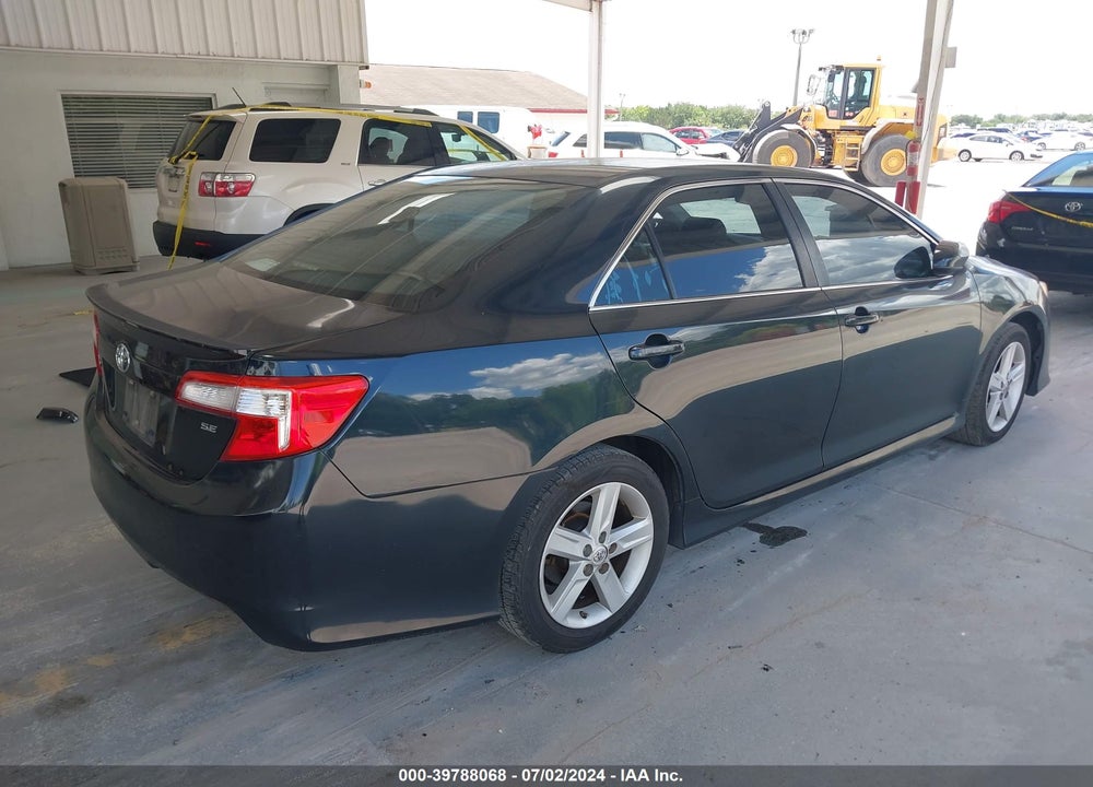 2014 TOYOTA CAMRY SE VIN: 4T1BF1FK0EU325488