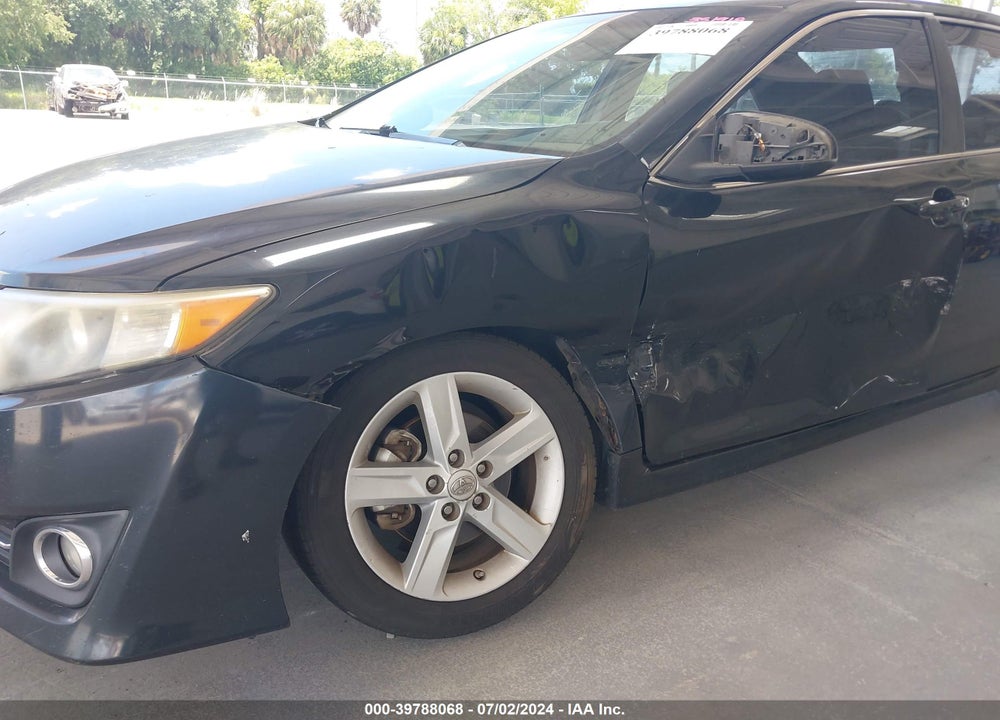 2014 TOYOTA CAMRY SE VIN: 4T1BF1FK0EU325488