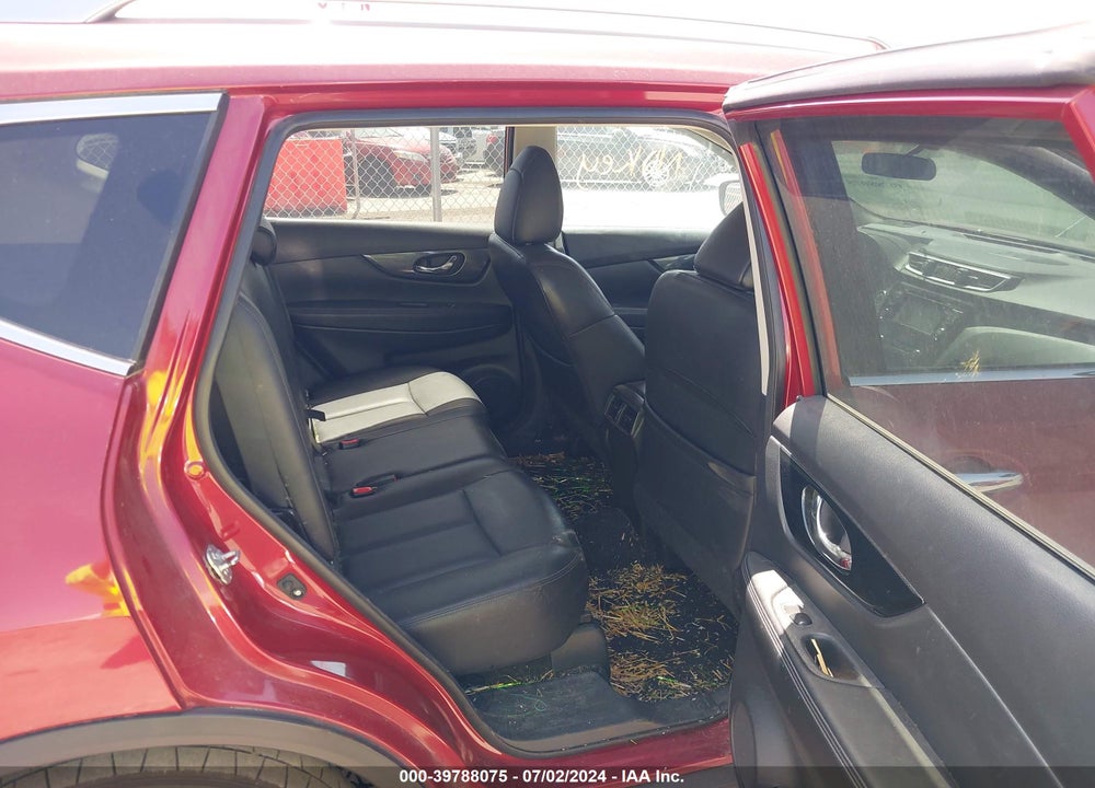2015 NISSAN ROGUE SL VIN: 5N1AT2MT4FC900074