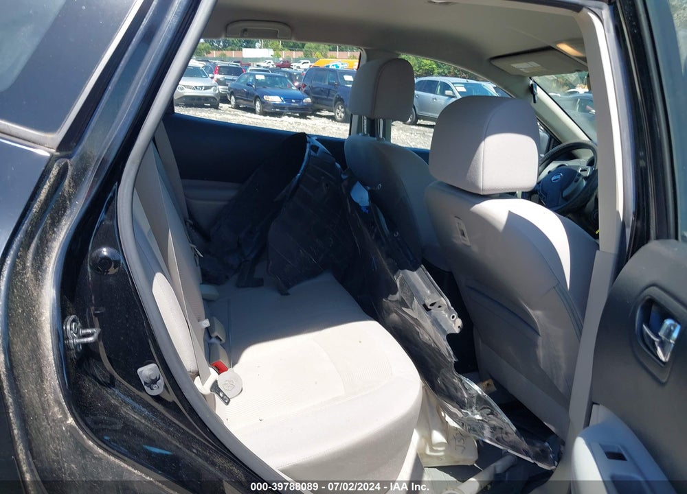 2014 NISSAN ROGUE SELECT S VIN: JN8AS5MV2EW204406