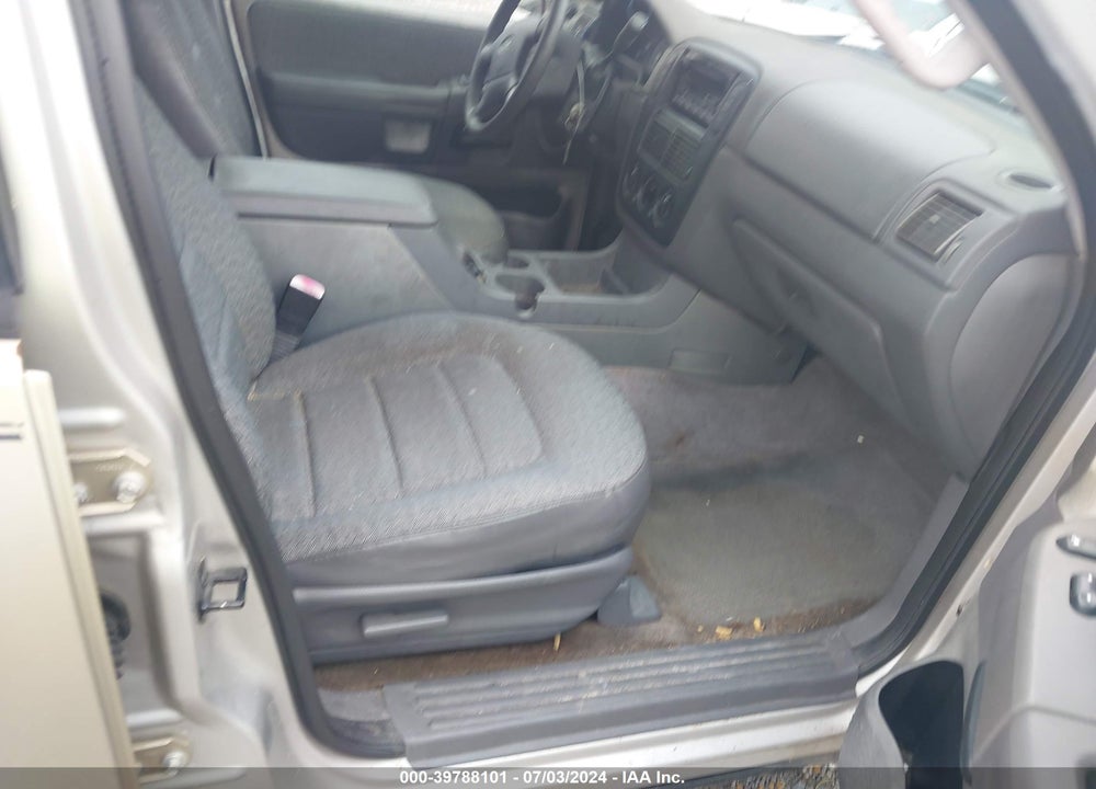 2003 FORD EXPLORER XLS VIN: 1FMZU72K93ZA74385