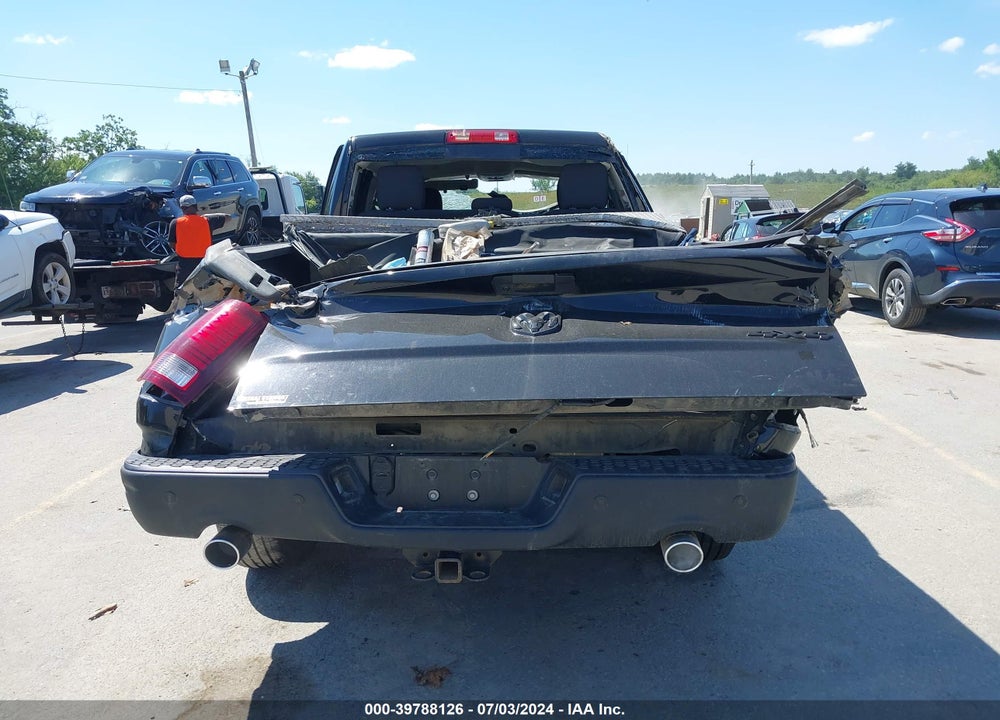 2019 RAM 1500 CLASSIC WARLOCK QUAD CAB 4X4 6'4 BOX VIN: 1C6RR7GT0KS675190