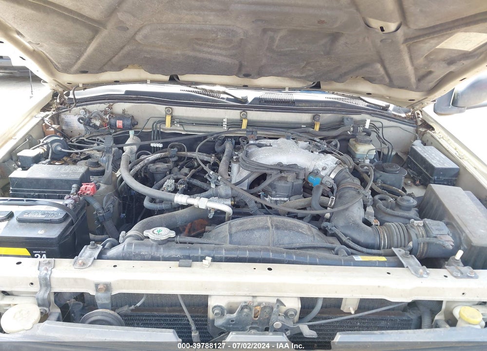 1996 NISSAN PATHFINDER LE/SE/XE VIN: JN8AR05Y0TW043591
