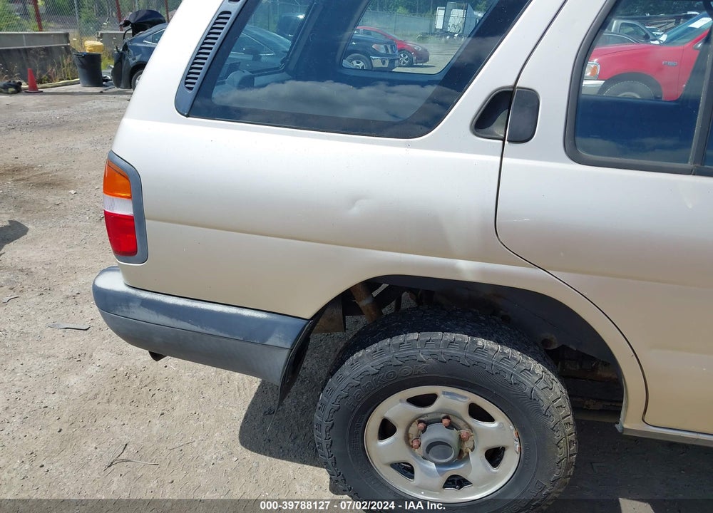 1996 NISSAN PATHFINDER LE/SE/XE VIN: JN8AR05Y0TW043591